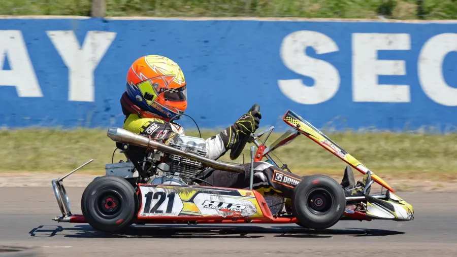 El “Gurí” Martínez fue uno de los ganadores en la vuelta del karting entrerriano El “Gurí” Martínez fue uno de los ganadores en la vuelta del karting entrerriano