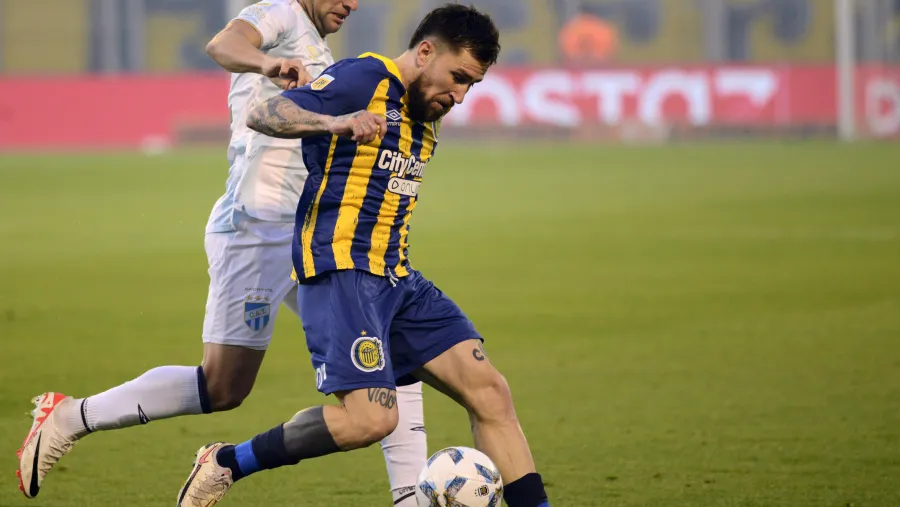Rosario Central superó sobre la hora a Atlético Tucumán y no lo dejó ser líder