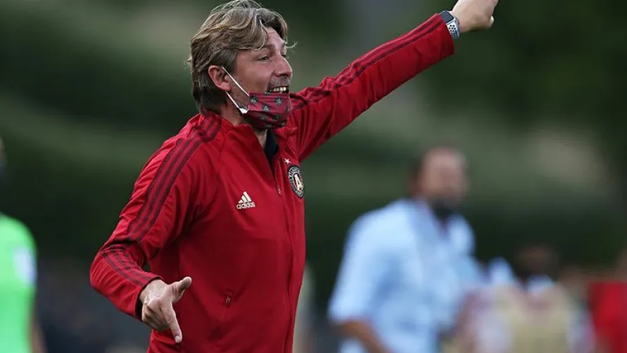 Desde Newell’s ya le ofrecieron el cargo de DT al entrerriano Gabriel Heinze