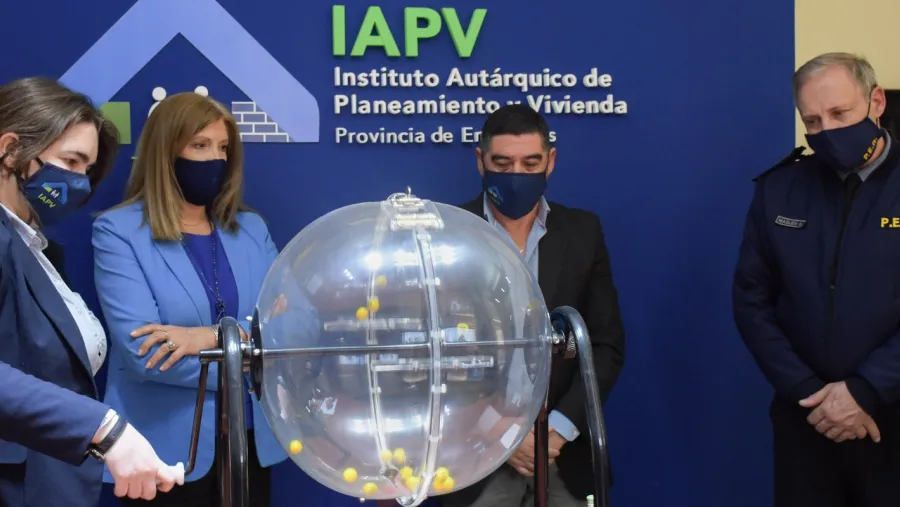 IAPV sorteo viviendas policías Colón IAPV sorteo viviendas policías Colón