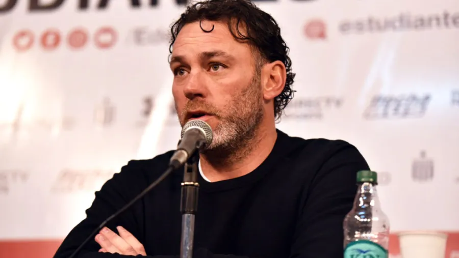 Gabriel Milito tendrá una baja y no confirmó el equipo para recibir a Patronato Gabriel Milito tendrá una baja y no confirmó el equipo para recibir a Patronato