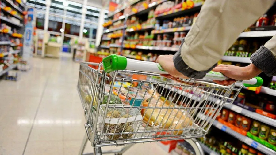 La inflación se disparó al 4% en agosto tras la fuerte devaluación tras las PASO La inflación se disparó al 4% en agosto tras la fuerte devaluación tras las PASO