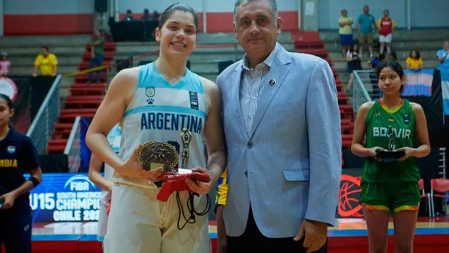 La entrerriana Isabella Boullon logró el título sudamericano U15 y fue MVP de la final La entrerriana Isabella Boullon logró el título sudamericano U15 y fue MVP de la final