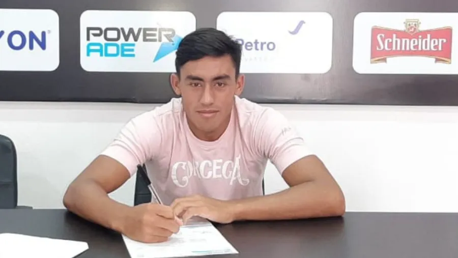 Fútbol: Juan Barinaga se sumó a los jóvenes con primer contrato en Patronato