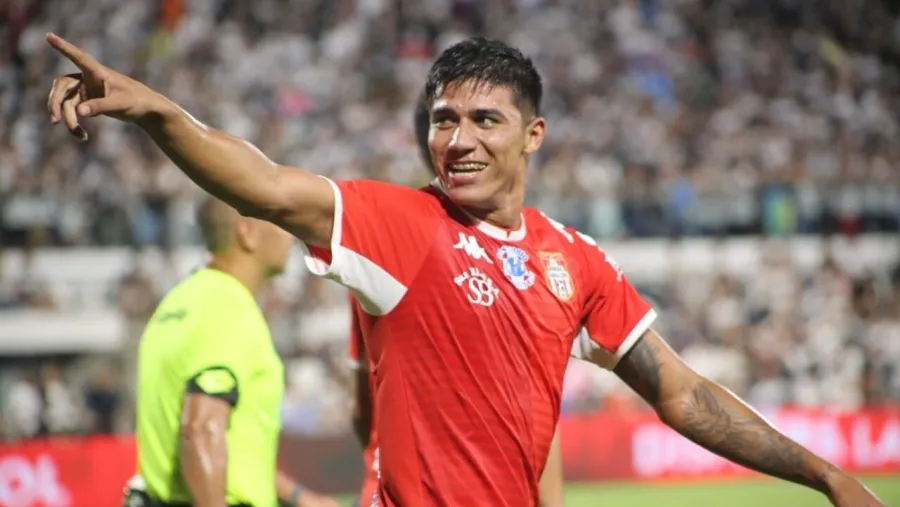 Unión de Santa Fe apostará casi un millón de dólares por el delantero Junior Marabel Unión de Santa Fe apostará casi un millón de dólares por el delantero Junior Marabel