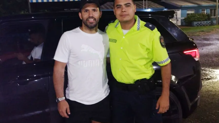 El “Kun” Agüero estuvo de paso por el Departamento La Paz El “Kun” Agüero estuvo de paso por el Departamento La Paz