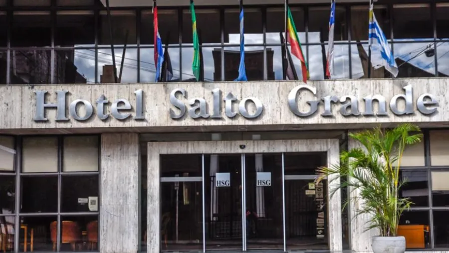 Cierra sus puertas uno de los hoteles históricos de la costa del Uruguay