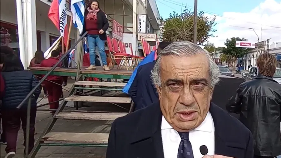 Omar Lafluf, jefe comunal de Río Negro busca reunirse con el intendente Esteban Martín Piggio.