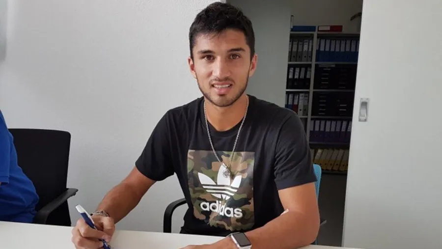 Superliga: Patronato se reforzó con el lateral derecho Leandro Marín Superliga: Patronato se reforzó con el lateral derecho Leandro Marín