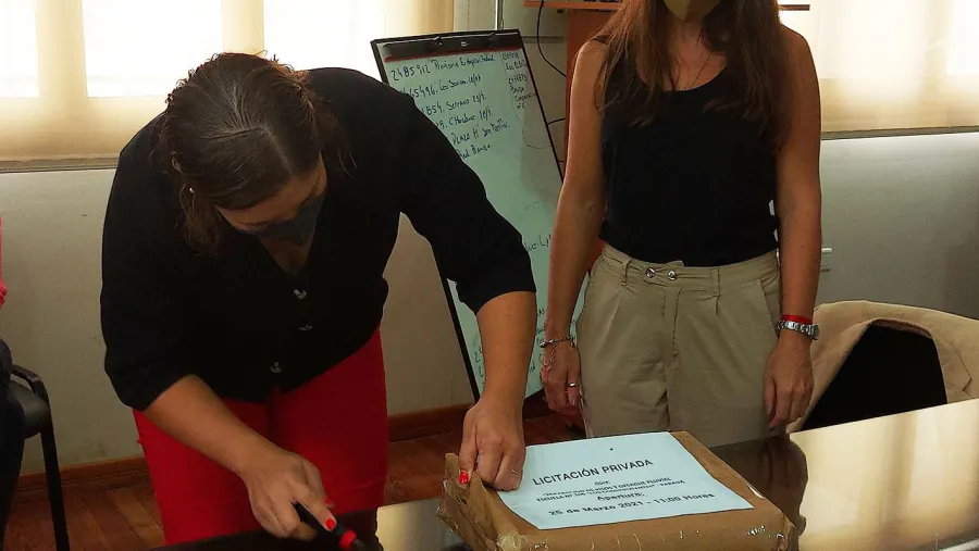 apertura de sobres obras escuela Los Constituyentes