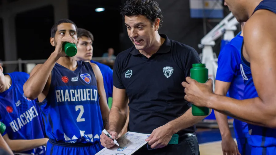 Daniel Farabello y su debut como DT en la LNB: “Me sentí muy bien y lo disfruté muchísimo”