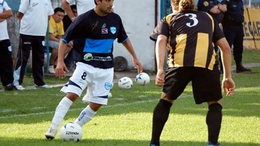 Carlos Lovera Falleció Carlos Lovera, ex futbolista de Gimnasia de Concepción del Uruguay