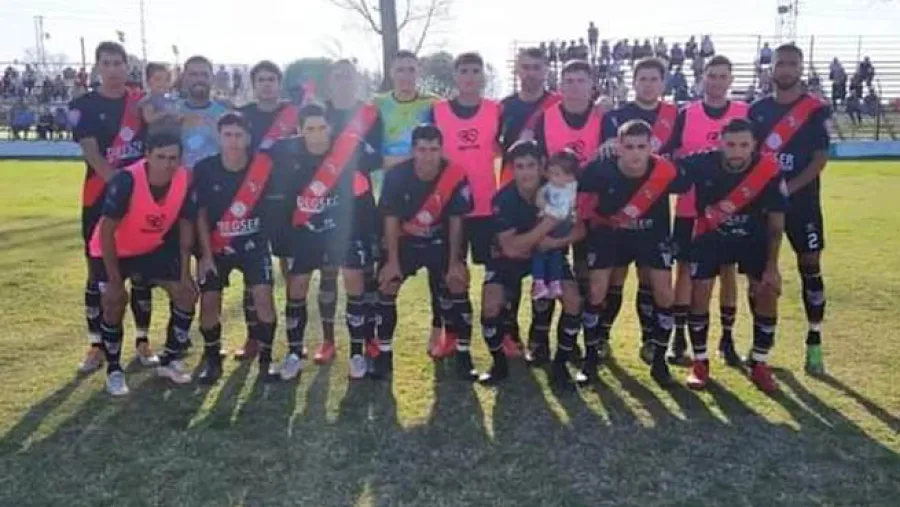 Fútbol: la Liga de Paraná Campaña ya tiene definidos sus clasificados a cuartos de final