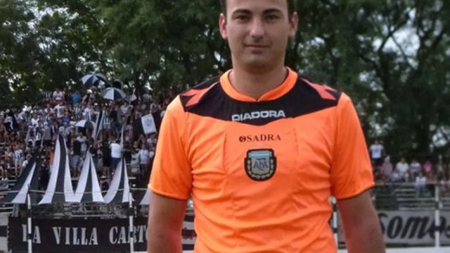 Un réferi de Villa Constitución dirigirá la revancha entre Atlético Paraná y Libertad