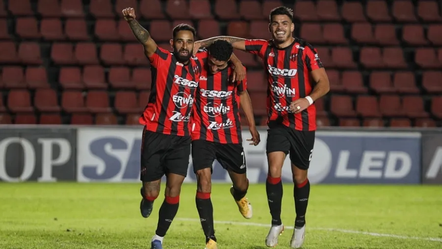 Patronato jugará el 9 de agosto en Chaco contra Gimnasia La Plata por la Copa Argentina