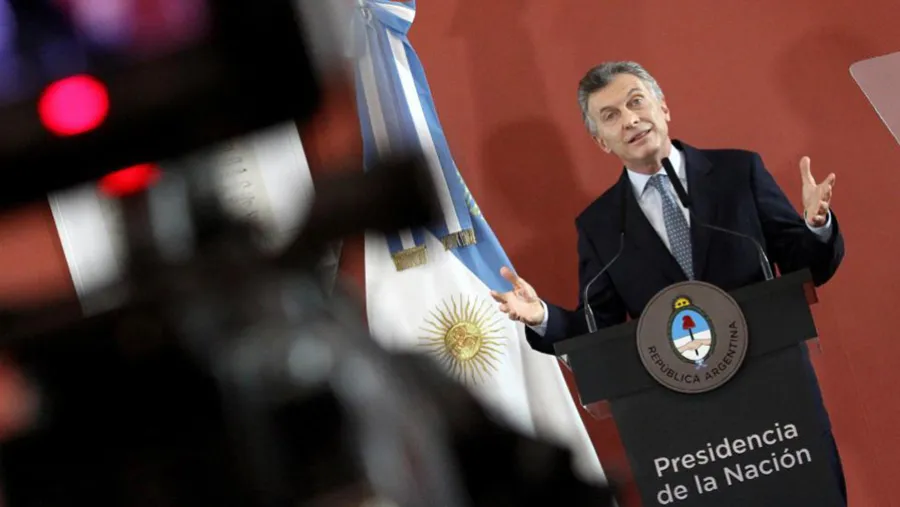 El Correo, los peajes, los parques eólicos y la venta de Macair son algunas de las investigaciones por corrupción en las que figura el Presidente Mauricio Macri. Pero las causas se mueven muy lentas.
