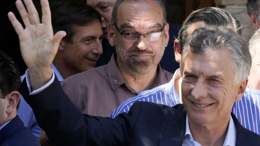 Sobreseyeron a Macri en la causa de espionaje a familiares del Ara San Juan