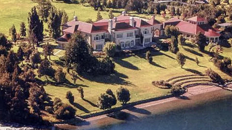 El reclamo por Lago Escondido donde se encuentra la mansión de Joe Lewis puso la lupa en la extranjerización de la tierra. 