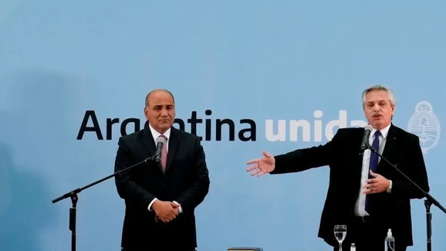Manzur insiste con la idea de dejar el gobierno en 2023 para regresar a Tucumán Manzur insiste con la idea de dejar el gobierno en 2023 para regresar a Tucumán