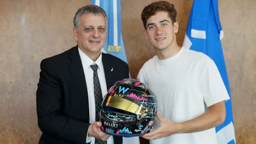 El CEO de YPF aclaró su desliz sobre el regreso de Franco Colapinto en Ímola