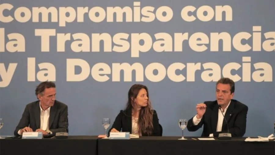 Sergio Massa adelantó que en caso de ser presidente propondrá que un representante del principal bloque opositor controle la Oficina Anticorrupción.