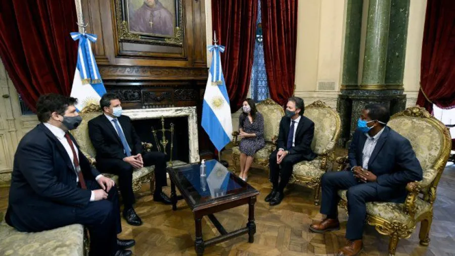 Massa recibió al FMI y hablaron del consenso político para el nuevo acuerdo Massa recibió al FMI y hablaron del consenso político para el nuevo acuerdo