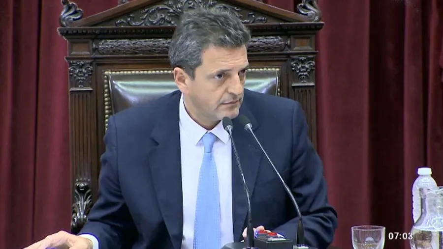 Massa recibirá el jueves a militantes a favor y en contra del aborto legal Massa recibirá el jueves a militantes a favor y en contra del aborto legal