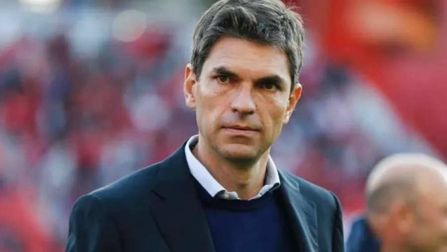 Mauricio Pellegrino Vélez oficializó a Mauricio Pellegrino como sucesor del entrerriano Gabriel Heinze