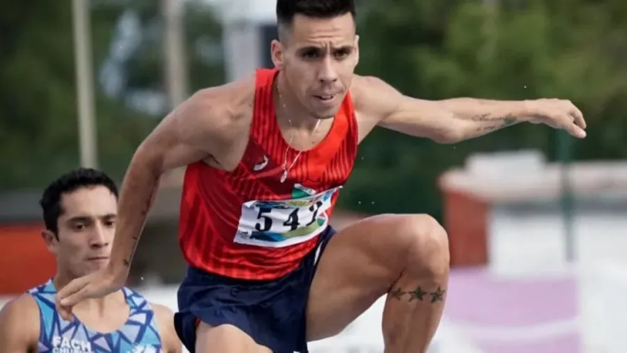 Atletismo: el paranaense Julián Molina ganó una medalla de bronce en el Iberoamericano Atletismo: el paranaense Julián Molina ganó una medalla de bronce en el Iberoamericano