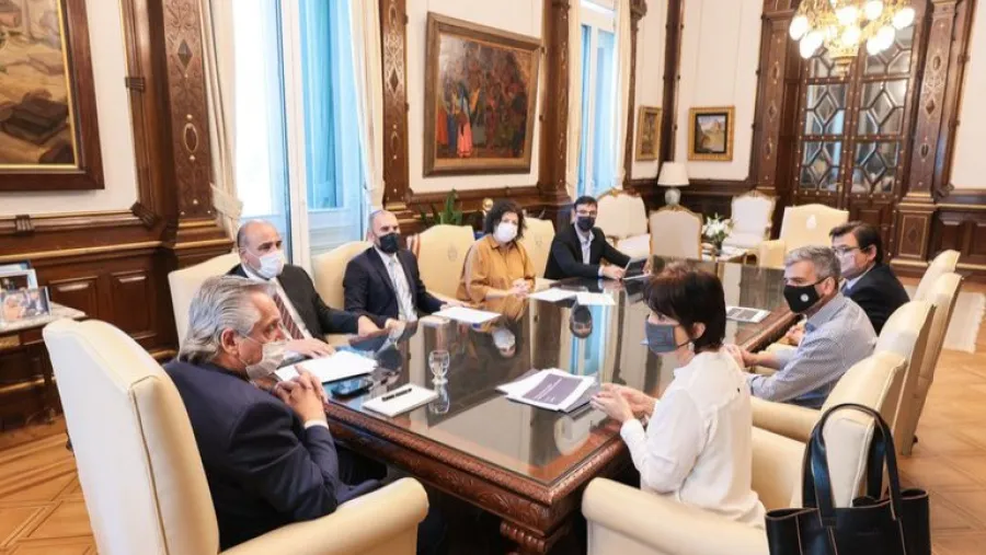 El gobierno propondrá un monotributo para formalizar a trabajadores de la economía popular El gobierno propondrá un monotributo para formalizar a trabajadores de la economía popular