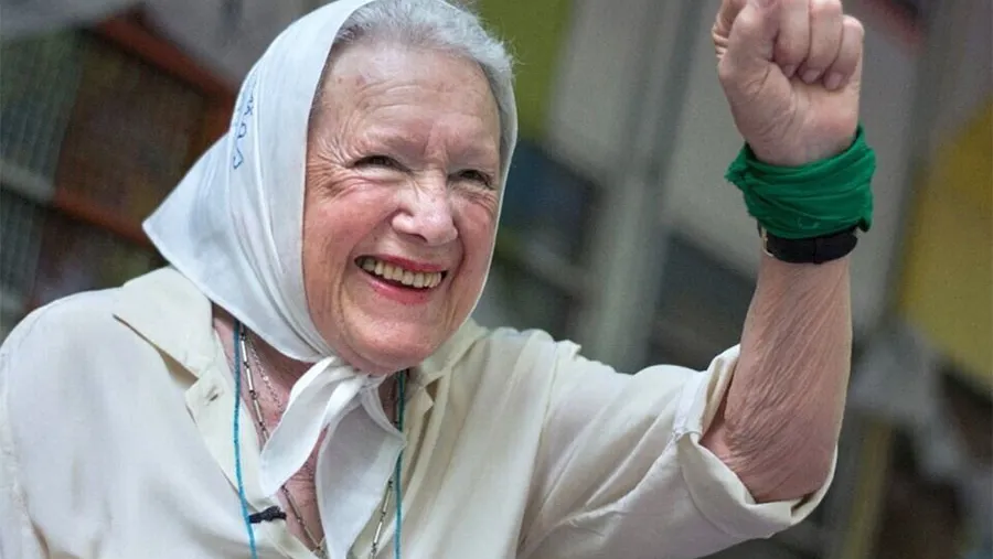 Nora Cortinas murió a los 94 años.