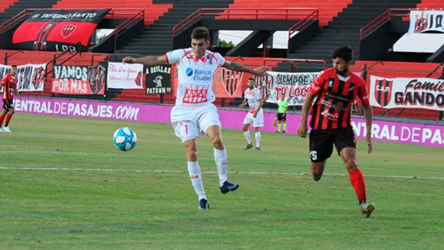 Fútbol: postergaron los tres partidos del viernes y Patronato jugará el domingo