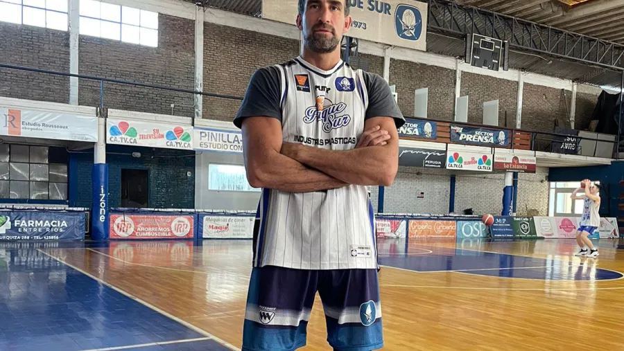 Novello le apunta al Torneo Federal: “Esa es la idea central por la cual volví al club”