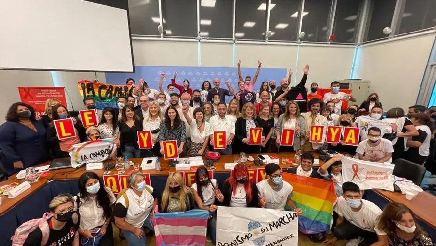 Diputados presentaron un nuevo proyecto de ley de VIH