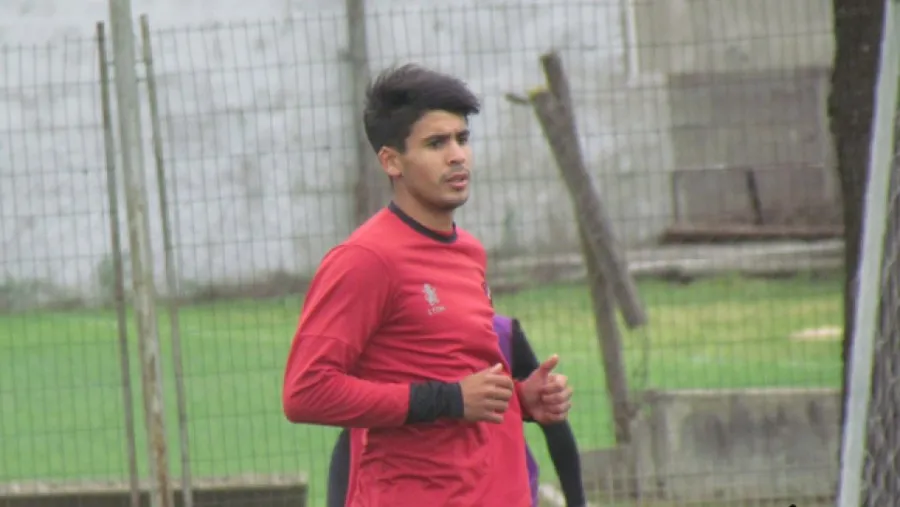 Martín Aruga De León meterá mano en la formación de Patronato para jugar en el Bajo Flores