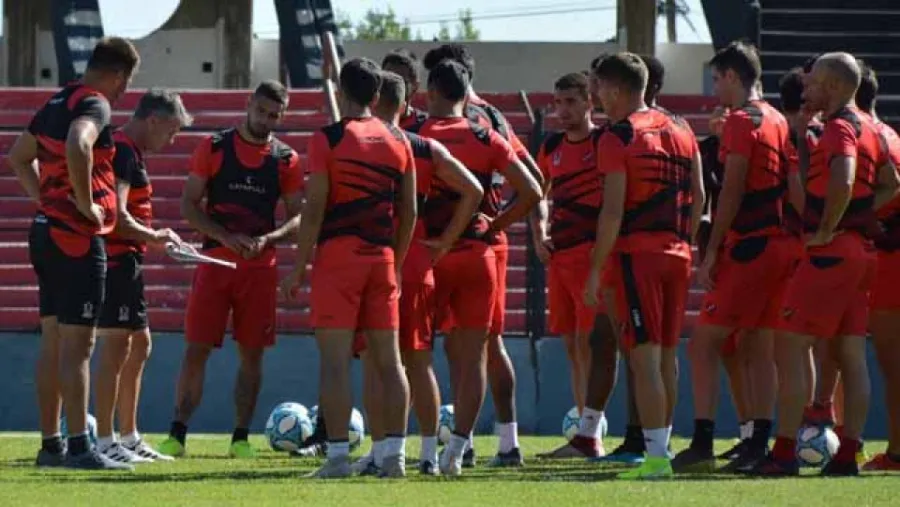 Patronato Al menos seis jugadores de Patronato no podrán iniciar las prácticas por la cuarentena