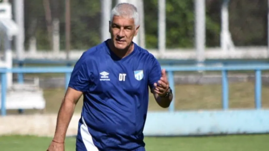 Antes de recibir a Patronato, De Felippe analiza repetir el equipo en la Copa Argentina