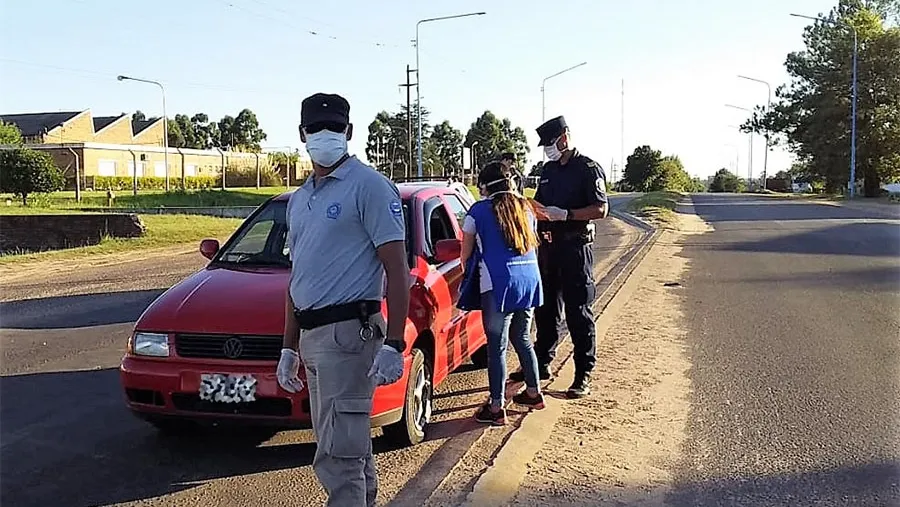 Imagen de archivo. secretario de Justicia informó que, desde el 20 de marzo a la fecha, se iniciaron 1.603 causas penales; se secuestraron 146 vehículos y se labraron 20.506 actas de infracción por violar el DNU 297/20. Imagen de archivo. secretario de Justicia informó que, desde el 20 de marzo a la fecha, se iniciaron 1.603 causas penales; se secuestraron 146 vehículos y se labraron 20.506 actas de infracción por violar el DNU 297/20.