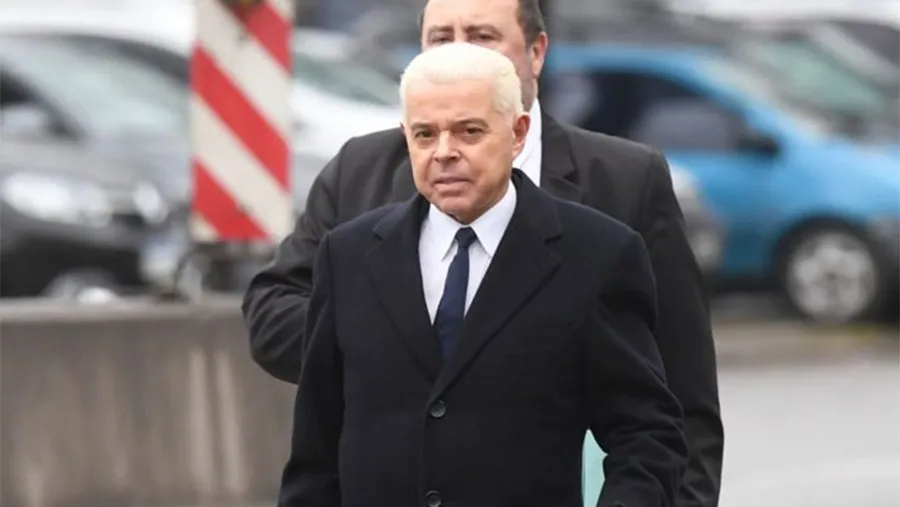 El ex juez Oyarbide tiene coronavirus y está internado en terapia intensiva. El ex juez Oyarbide tiene coronavirus y está internado en terapia intensiva.