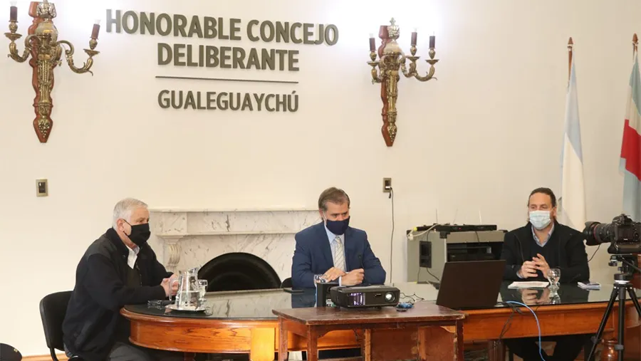 Imagen de archivo de las autoridades políticas y sanitarias de Gualeguaychú. Imagen de archivo de las autoridades políticas y sanitarias de Gualeguaychú.