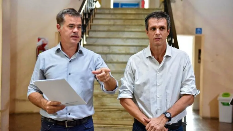 Imagen de archivo de Piaggio y Cresto.