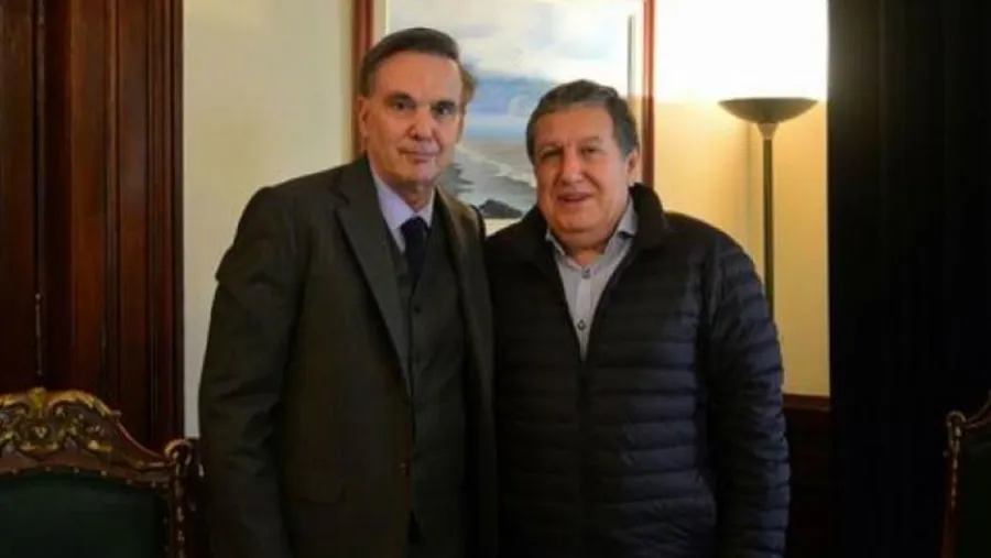 Fotografía de archivo de Miguel Ángel Pichetto y Ramón Puerta.