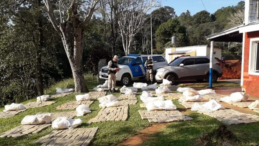 Los casi 700 kilos de marihuana fueron incautados en la ciudad misionera de Puerto Iguazú.