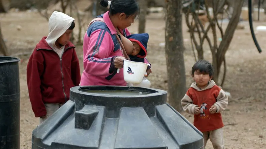 El documento de la Pastoral Aborigen denuncia que “no es posible morirse de hambre en la tierra bendita del pan”, referido a la situación crítica que atraviesan pueblos y comunidades originarias del Chaco Argentino. El documento de la Pastoral Aborigen denuncia que “no es posible morirse de hambre en la tierra bendita del pan”, referido a la situación crítica que atraviesan pueblos y comunidades originarias del Chaco Argentino.