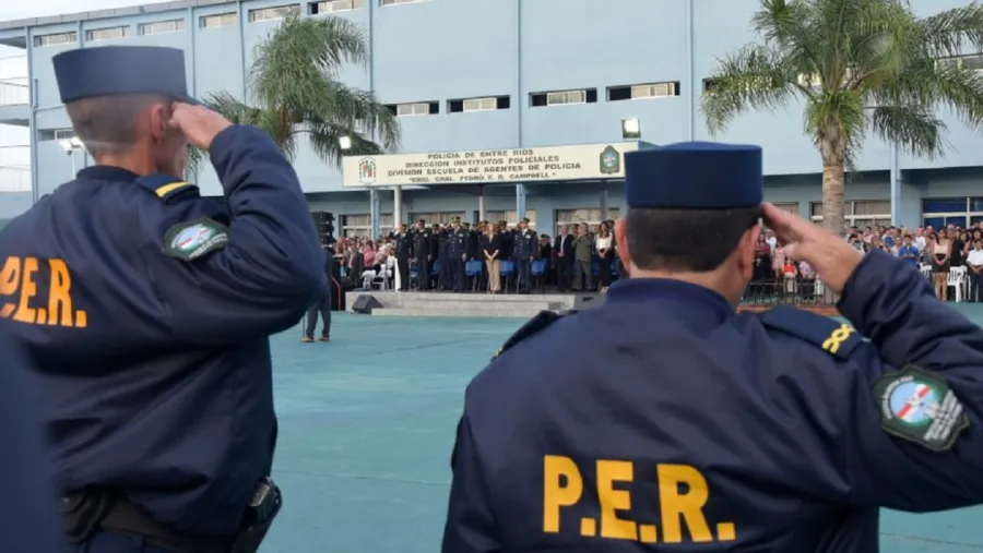 Policía