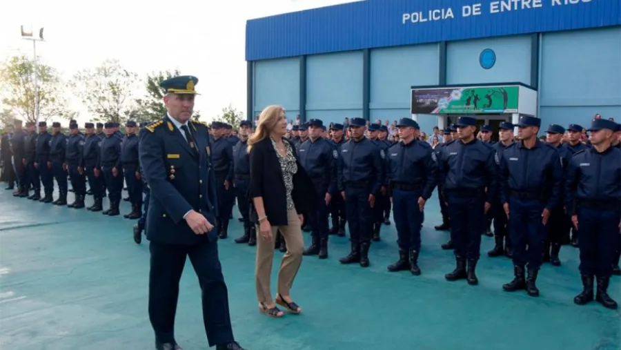 Policía