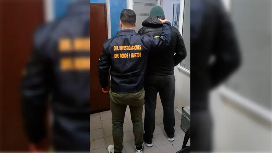 policía detenido por robos policía detenido por robos