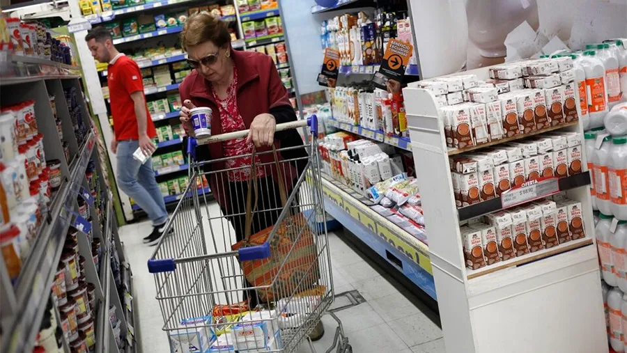 El ministro de Economía, Sergio Massa, tiene una apuesta audaz de que comience con un tres la tasa de inflación a mediados de año.