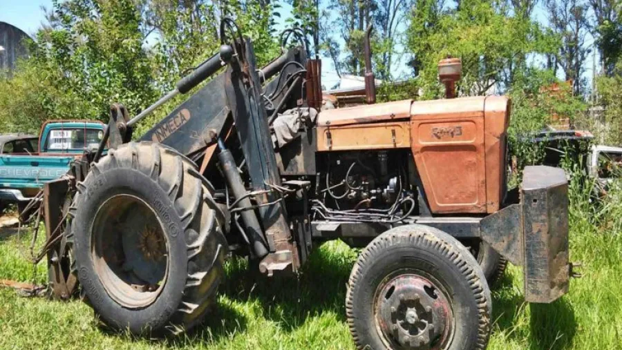 Un hombre sufrió graves lesiones en un accidente con un tractor