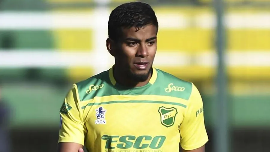Raúl Loaiza Fútbol: Defensa y Justicia sufrió una baja en el mediocampo antes de recibir a Patronato